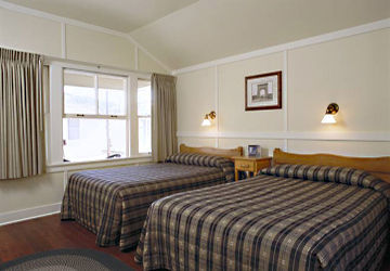 Mammoth Hot Springs Hotel 02.[1]